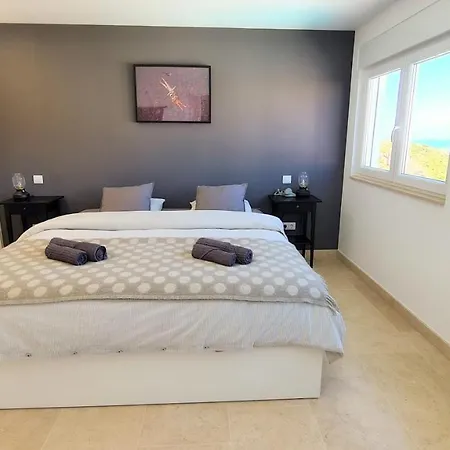 펜션 Modernes Haus Mit Spektakulaerem Meerblick Und Pool Vale Furado