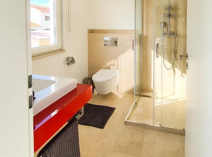 Modernes Haus Mit Spektakulaerem Meerblick Und Pool 別荘 *