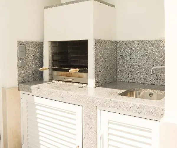 Modernes Haus Mit Spektakulaerem Meerblick Und Pool 別荘